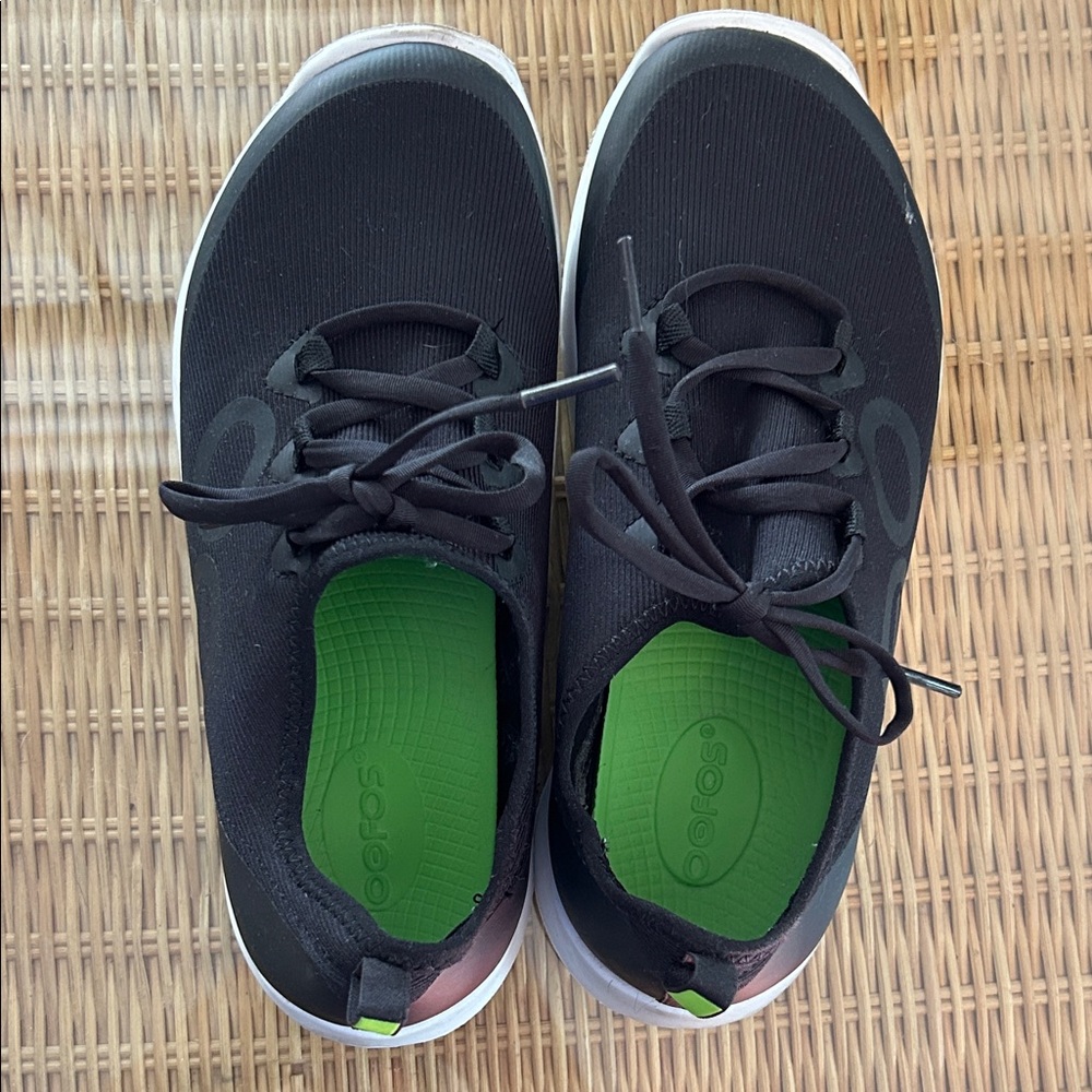 Oofos Black Sneakers women’s 8.5